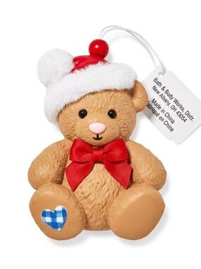 NWT Bath & Body Works Christmas Santa Bear PocketBac Hand Sanitizer Holder